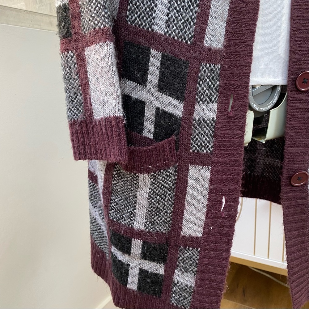 ✨Warm & Fuzzy Sweater Set (3)✨: Cupcakes & Cashmere S + Madewell M + Sundry M - Picture 4 of 16